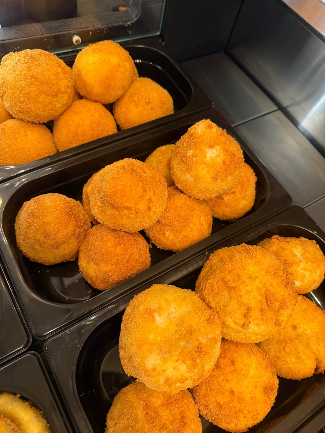 Arancini Pistaches & pancetta