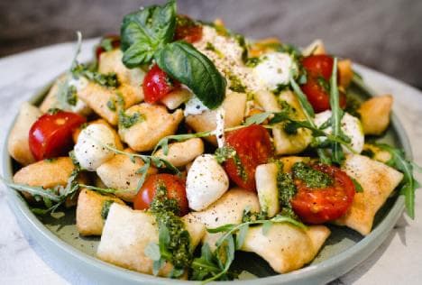 Angioletti pesto & stracciatella